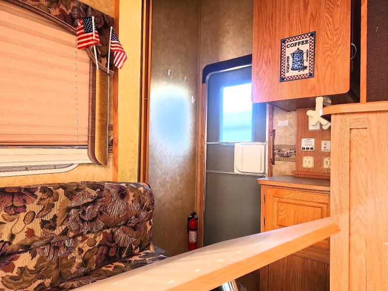 Продажа на аукционе авто 2004 Jayco Eagle, vin: 1UJCJ02R041LT0226, номер лота: 59657696