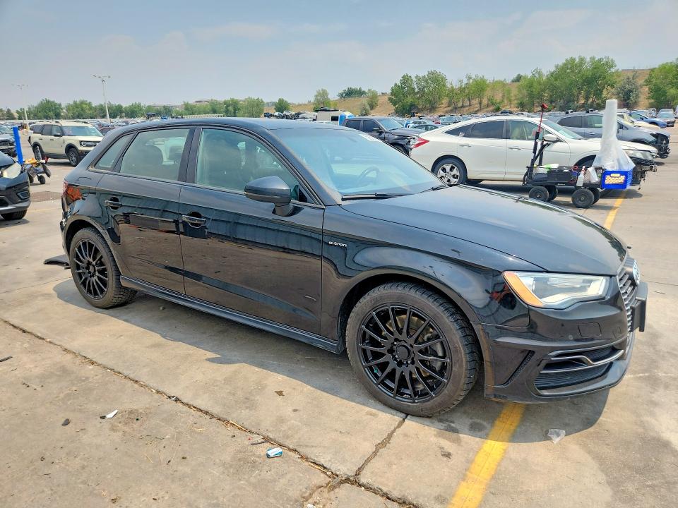 Продажа на аукционе авто 2016 Audi A3, vin: WAUUPBFF1GA076350, номер лота: 59876076