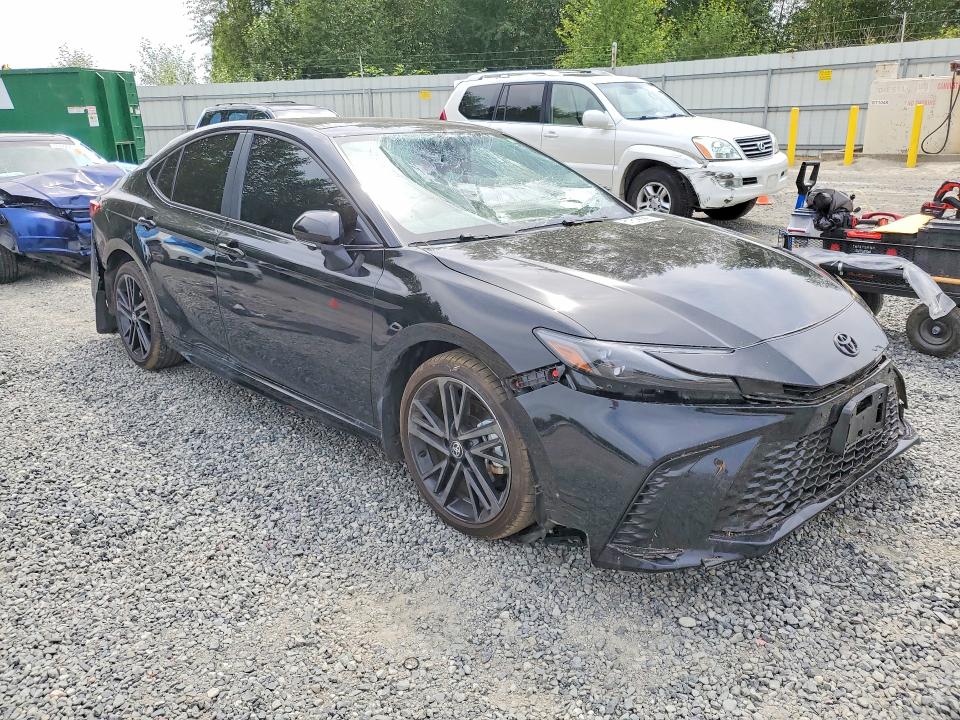 61618686 :رقم المزاد ، 4T1DBADK6SU511054 vin ، 2025 Toyota Camry مزاد بيع