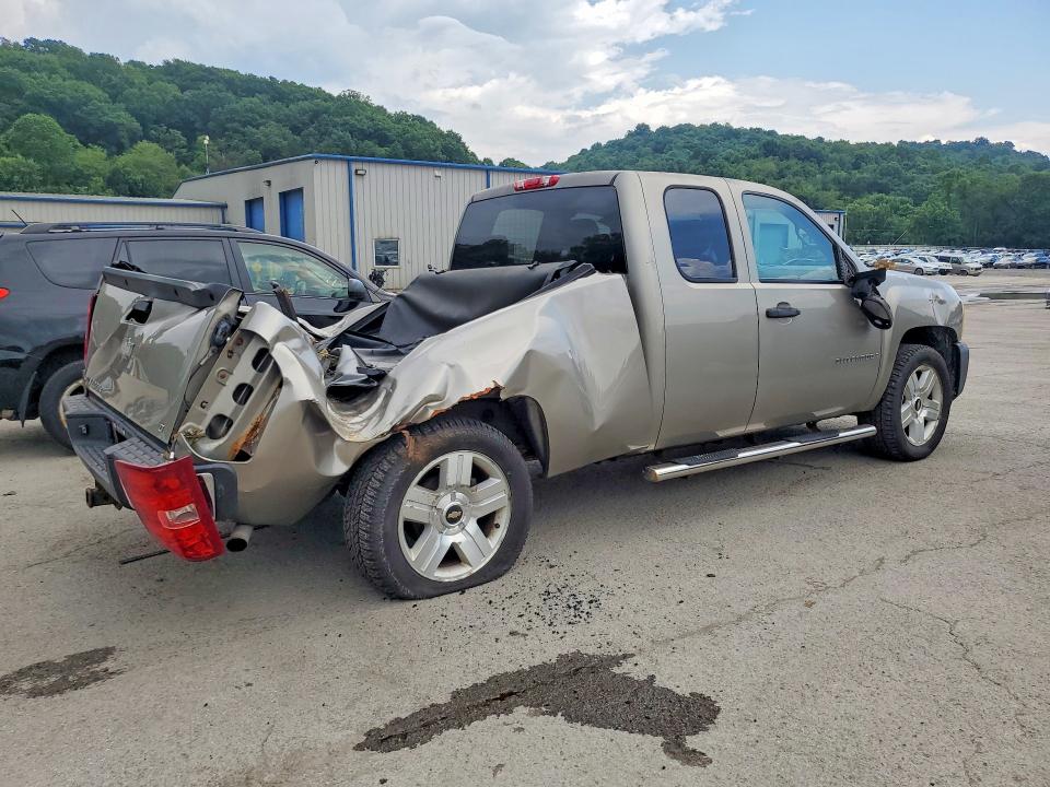 60561266 :رقم المزاد ، 1GCEC19J18Z254077 vin ، 2008 Chevrolet Silverado مزاد بيع