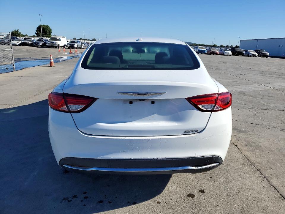 62620396 :رقم المزاد ، 1C3CCCAB8GN127540 vin ، 2016 Chrysler 200 مزاد بيع
