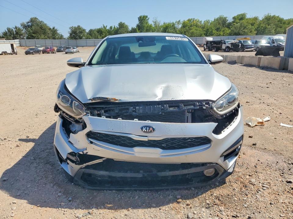 60875016 :رقم المزاد ، 3KPF24AD9ME269799 vin ، 2021 Kia Forte مزاد بيع