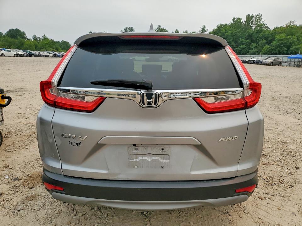 60888926 :رقم المزاد ، 7FARW2H57JE056901 vin ، 2018 Honda Cr-v مزاد بيع