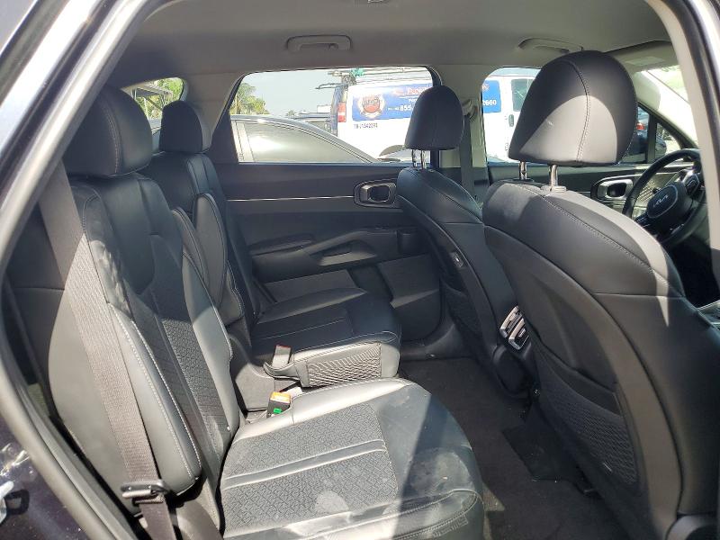 60372296 :رقم المزاد ، KNDRHDLG4P5211683 vin ، 2023 Kia Sorento Hybrid مزاد بيع