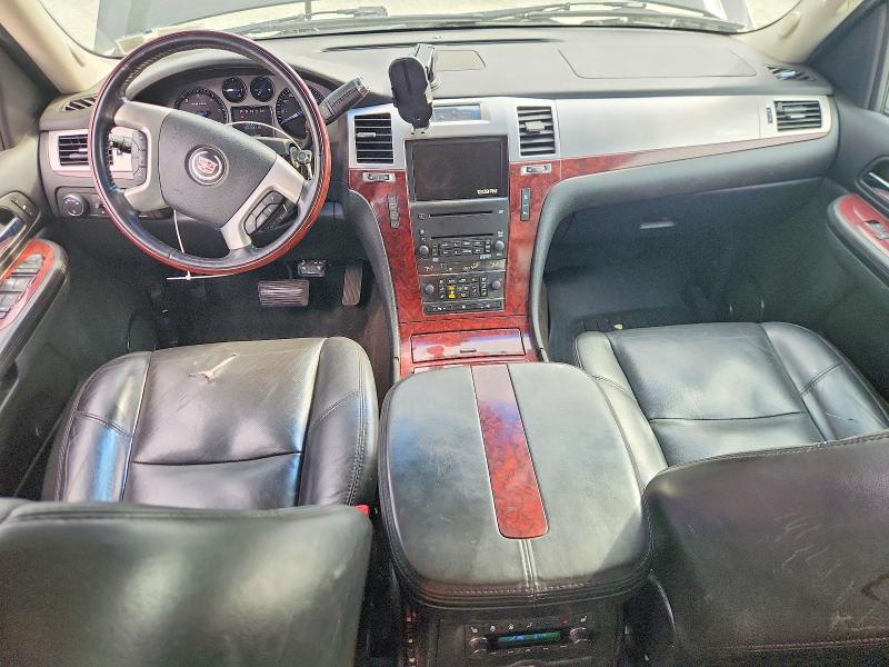 2007 Cadillac Escalade მანქანა იყიდება აუქციონზე, vin: 1GYFK66857R396317, აუქციონის ნომერი: 62243626