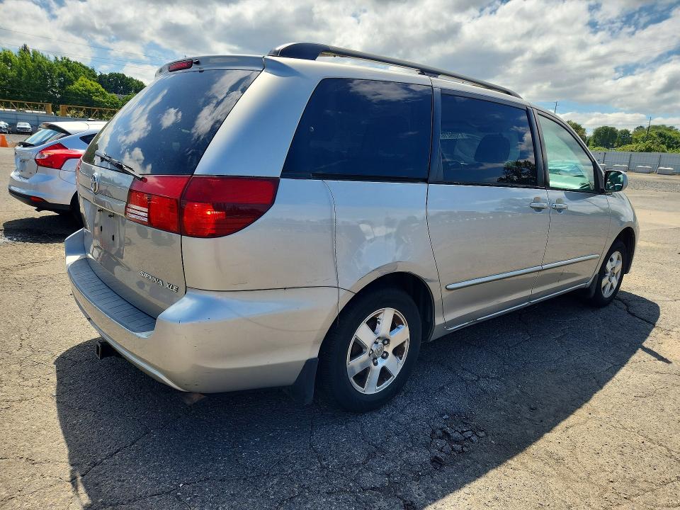 61099216 :رقم المزاد ، 5TDZA22C65S319074 vin ، 2005 Toyota Sienna مزاد بيع
