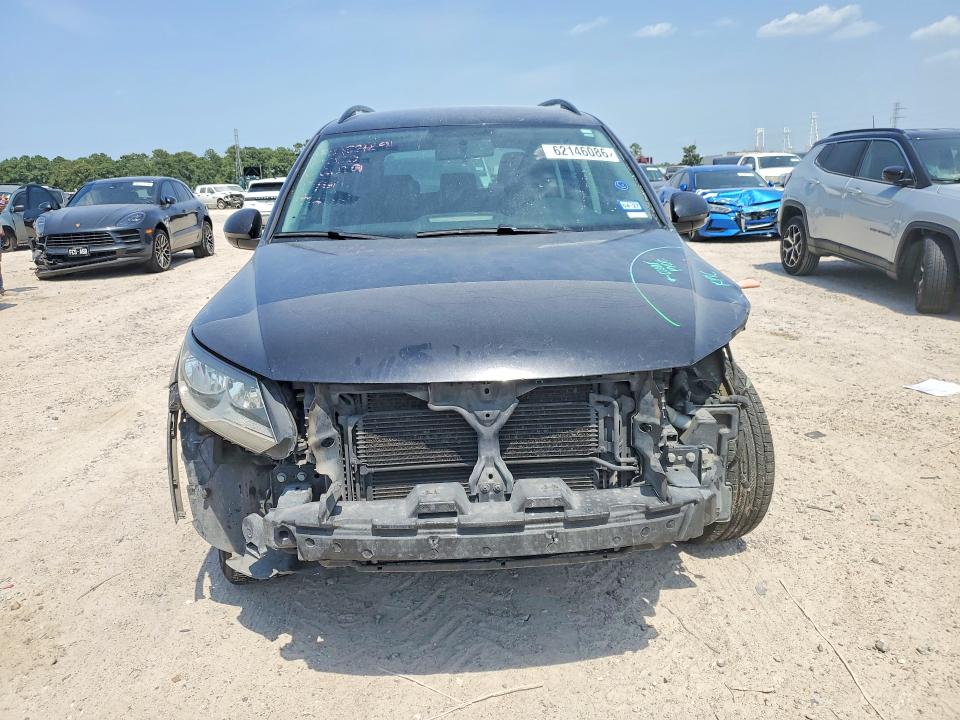 62146086 :رقم المزاد ، WVGBV7AX2FW553488 vin ، 2015 Volkswagen Tiguan مزاد بيع