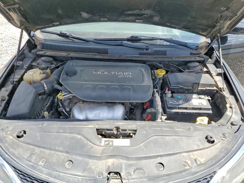 61384356 :رقم المزاد ، 1C3CCCAB7GN154020 vin ، 2016 Chrysler 200 مزاد بيع