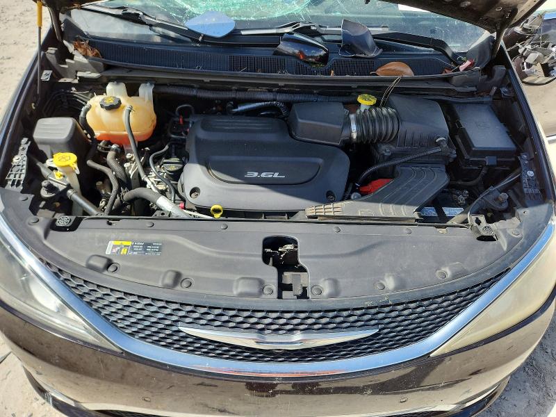 Продаж на аукціоні авто 2017 Chrysler Pacifica, vin: 2C4RC1EG5HR525583, номер лоту: 61089786