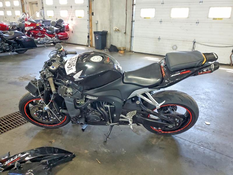 Продажа на аукционе авто 2008 Honda Cbr600, vin: JH2PC40058M106663, номер лота: 61137646
