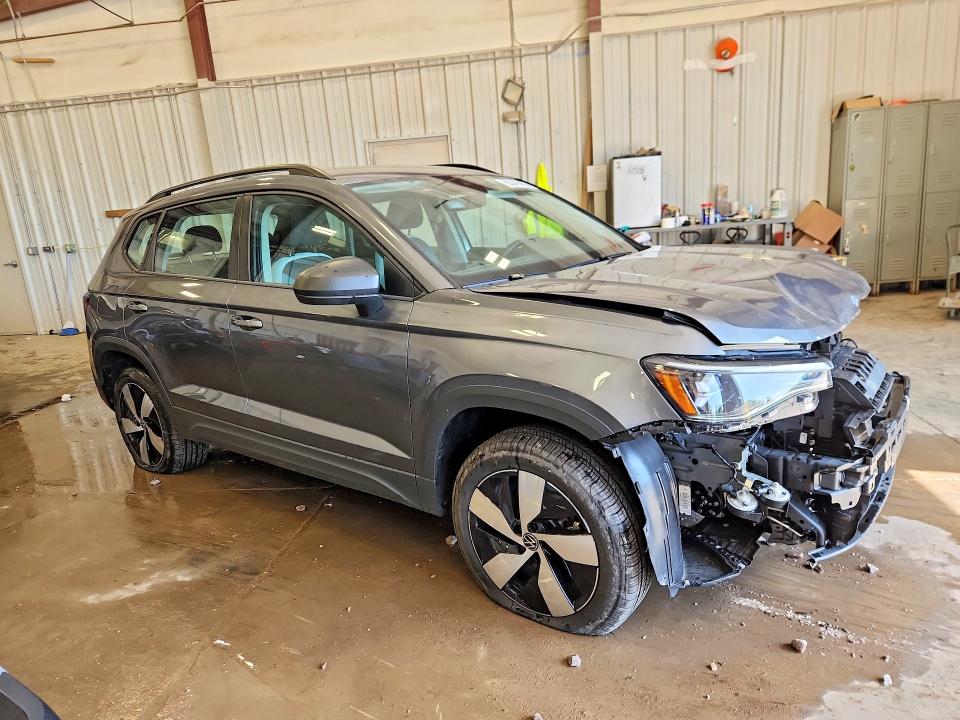 60249406 :رقم المزاد ، 3VV8C7B23SM048627 vin ، 2025 Volkswagen Taos مزاد بيع