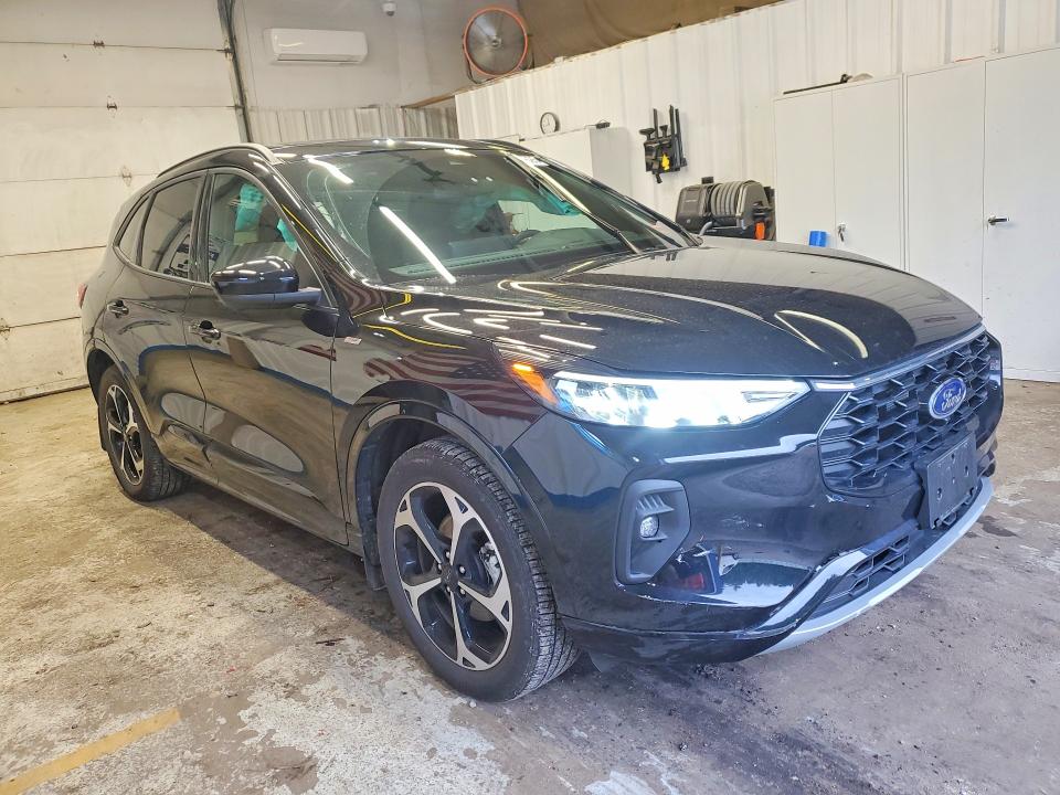 Продаж на аукціоні авто 2023 Ford Escape, vin: 1FMCU9NA7PUB47146, номер лоту: 62542926