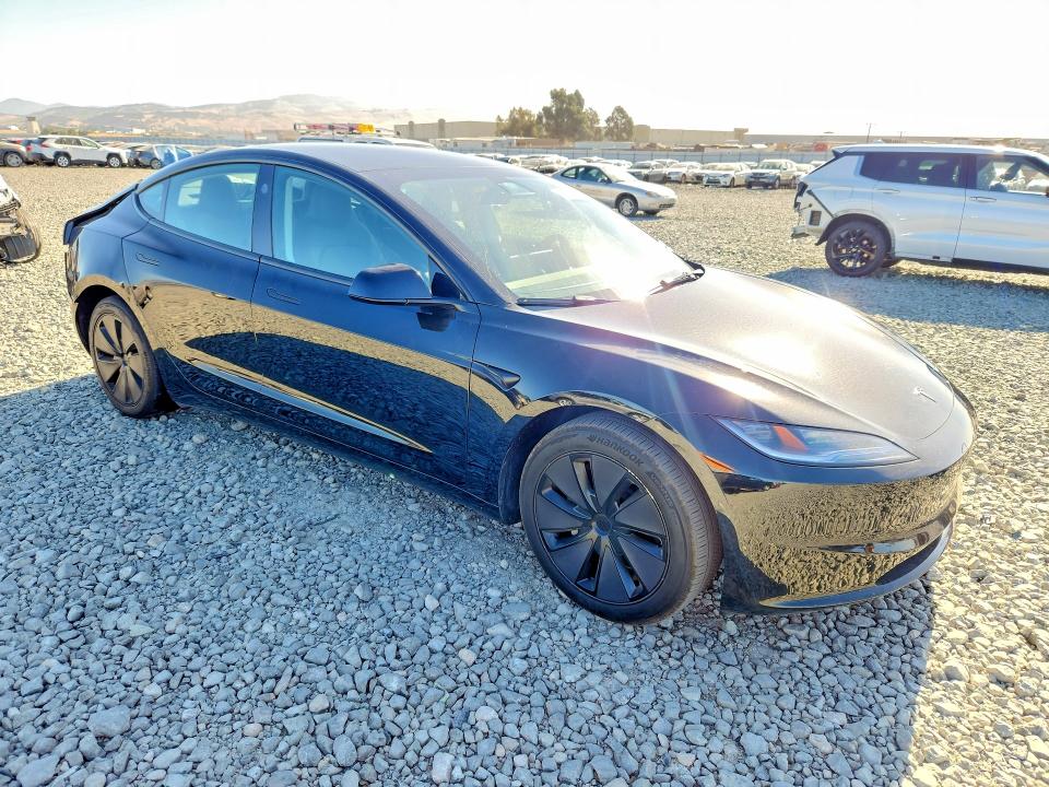 61370616 :رقم المزاد ، 5YJ3E1EA3RF738167 vin ، 2024 Tesla Model 3 مزاد بيع
