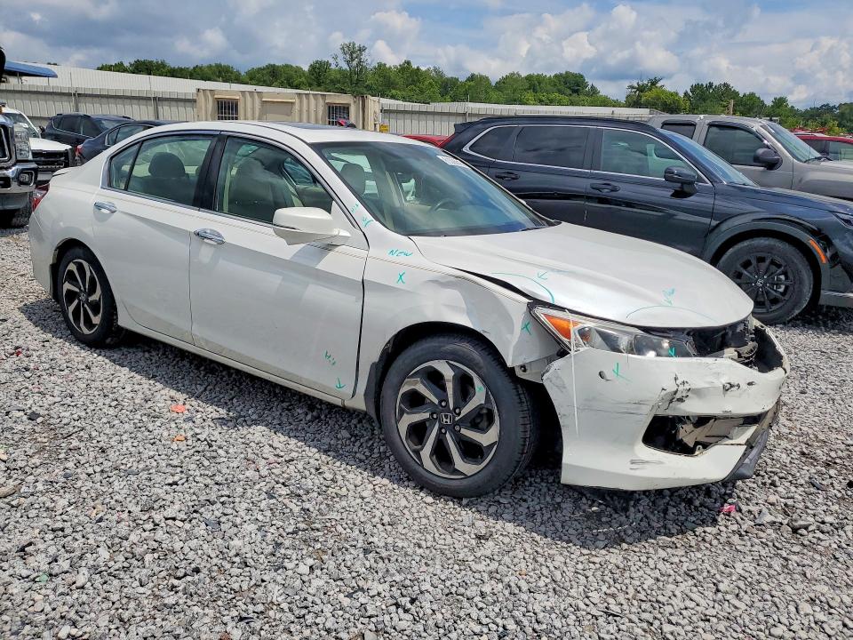 Aukcja sprzedaży 2017 Honda Accord, vin: 1HGCR3F82HA021831, numer aukcji: 61026616