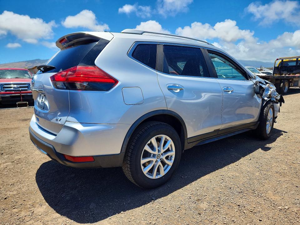 Продаж на аукціоні авто 2017 Nissan Rogue, vin: JN8AT2MT3HW144456, номер лоту: 62545506