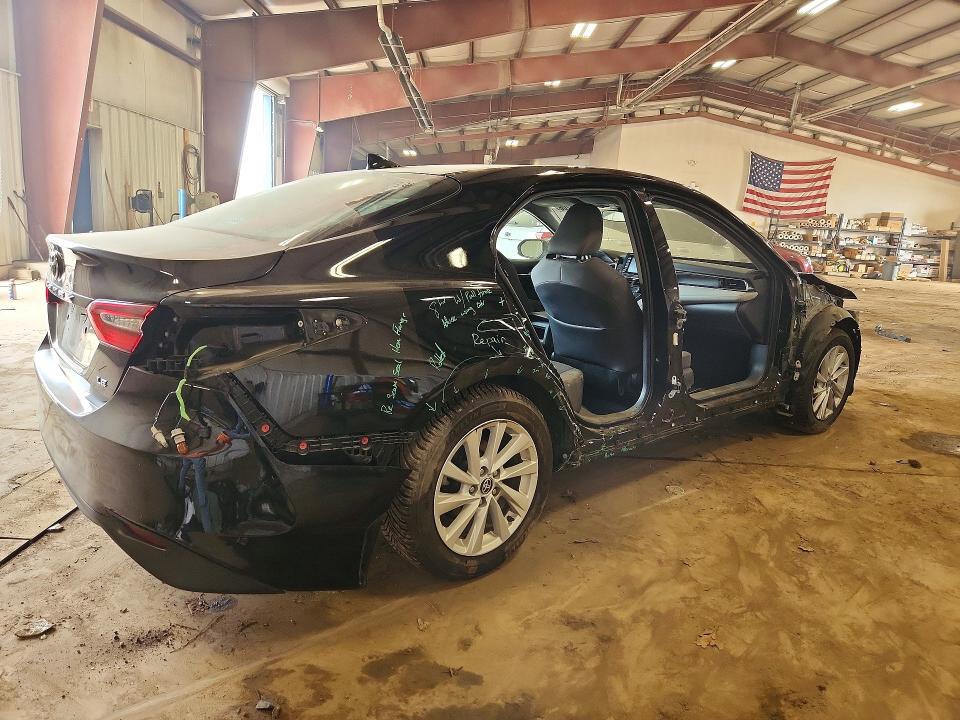 2022 Toyota Camry მანქანა იყიდება აუქციონზე, vin: 4T1C11AK6NU067827, აუქციონის ნომერი: 61437706