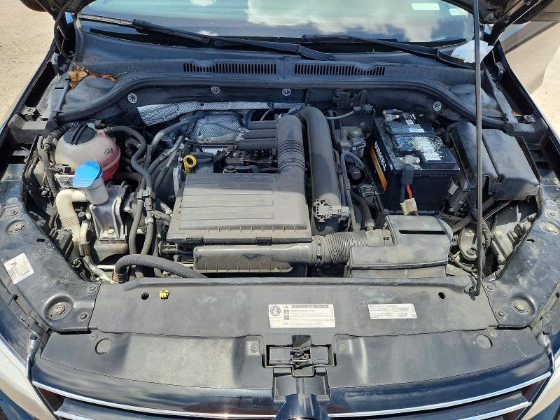56192066 :رقم المزاد ، 3VW2B7AJ4HM200906 vin ، 2017 Volkswagen Jetta مزاد بيع