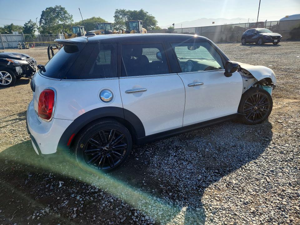 Продажа на аукционе авто 2024 Mini Cooper, vin: WMW53DK0XR2W03859, номер лота: 62326376