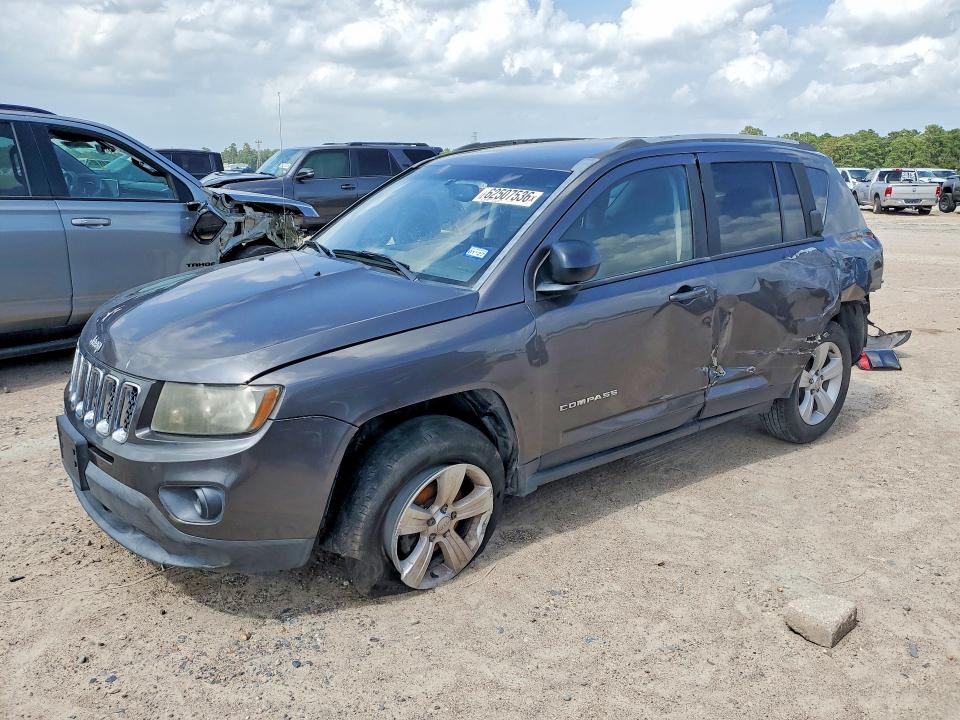 62507536 :رقم المزاد ، 1C4NJCBA8GD546736 vin ، 2016 Jeep Compass مزاد بيع