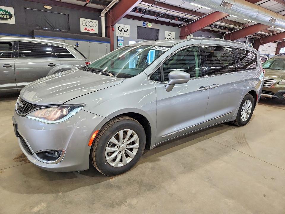 2019 Chrysler Pacifica მანქანა იყიდება აუქციონზე, vin: 2C4RC1BG3KR685392, აუქციონის ნომერი: 63036106