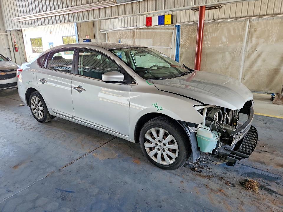 2014 Nissan Sentra მანქანა იყიდება აუქციონზე, vin: 3N1AB7AP6EY339624, აუქციონის ნომერი: 77249465