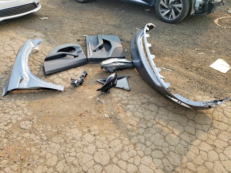 2024 Tesla Model Y მანქანა იყიდება აუქციონზე, vin: 7SAYGAEE3RF194761, აუქციონის ნომერი: 61022096