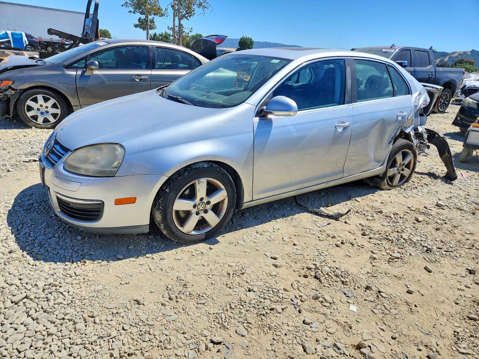 59741726 :رقم المزاد ، 3VWRZ81K68M010050 vin ، 2008 Volkswagen Jetta مزاد بيع