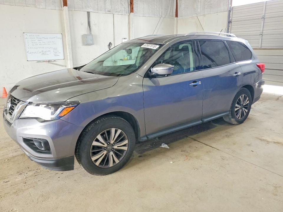 62607616 :رقم المزاد ، 5N1DR2MM1HC673885 vin ، 2017 Nissan Pathfinder مزاد بيع