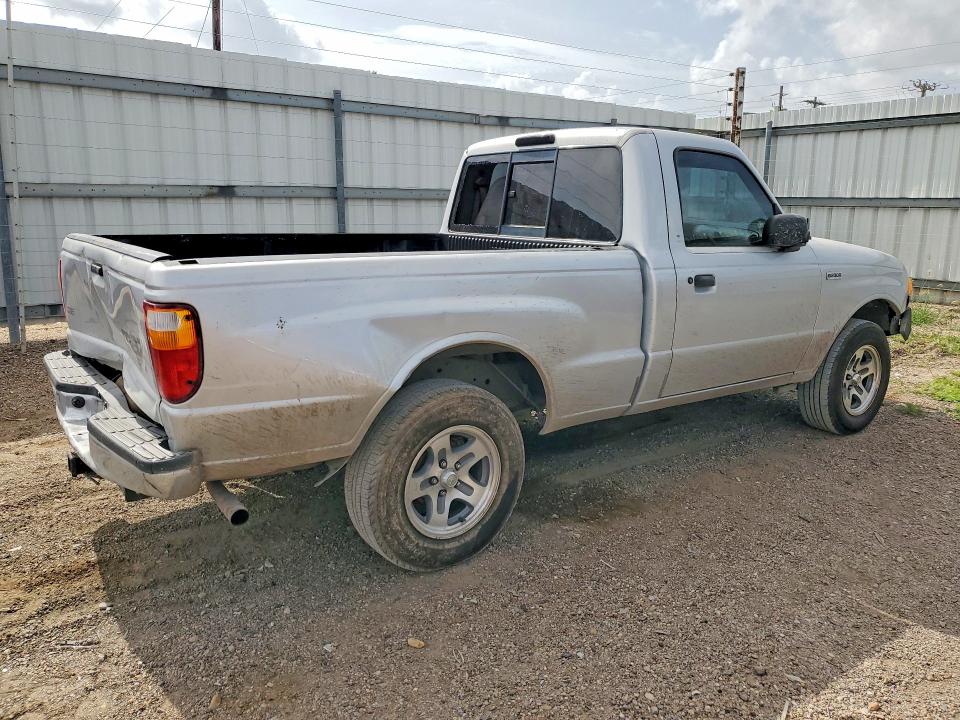 61412016 :رقم المزاد ، 4F4YR12D31TM25640 vin ، 2001 Mazda B2300 مزاد بيع
