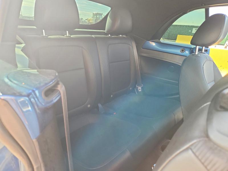 61949146 :رقم المزاد ، 3VW5DAAT2KM500957 vin ، 2019 Volkswagen Beetle مزاد بيع