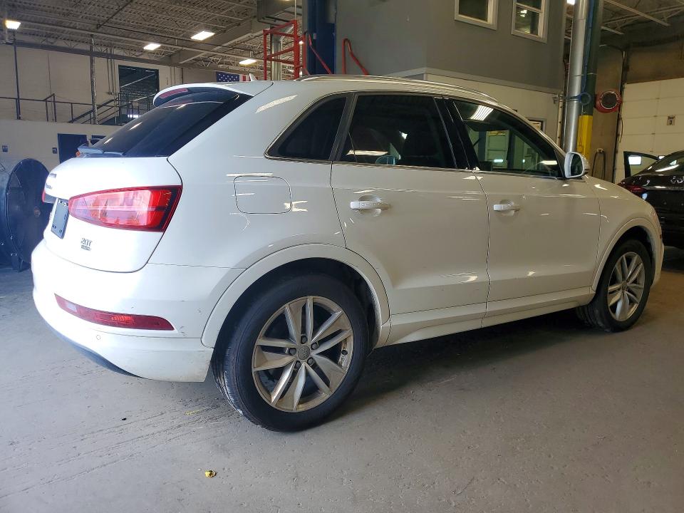 2016 Audi Q3 მანქანა იყიდება აუქციონზე, vin: WA1EFCFS2GR020331, აუქციონის ნომერი: 60683586