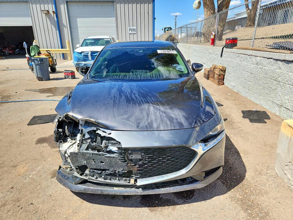 60707346 :رقم المزاد ، 3MZBPBCM6MM208530 vin ، 2021 Mazda 3 مزاد بيع
