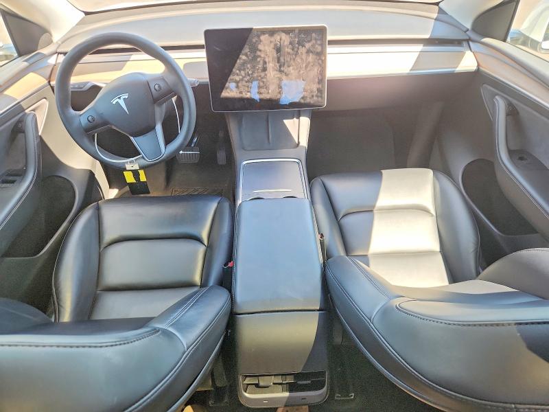 60512686 :رقم المزاد ، 7SAYGDEE8NF558491 vin ، 2022 Tesla Model Y مزاد بيع