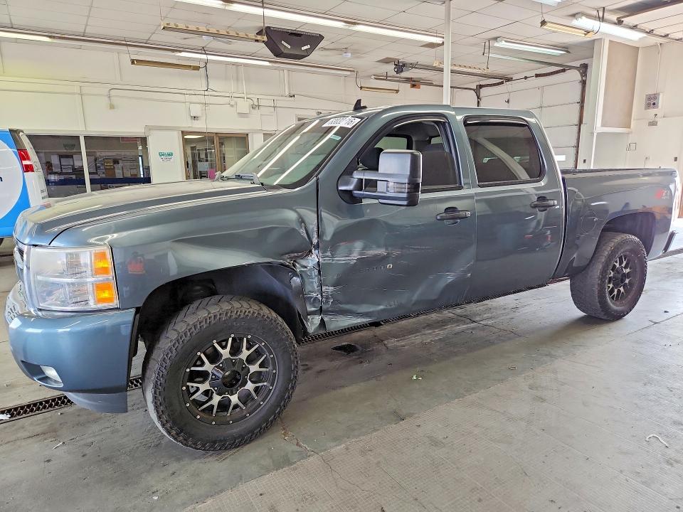 Auction sale of the 2011 Chevrolet Silverado, vin: 3GCPKSE38BG307826, lot number: 63032716