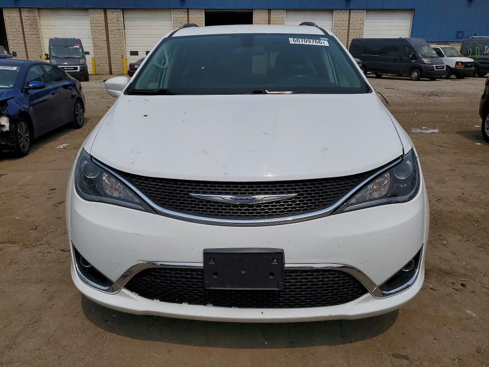 2018 Chrysler Pacifica მანქანა იყიდება აუქციონზე, vin: 2C4RC1BG8JR317336, აუქციონის ნომერი: 60709766