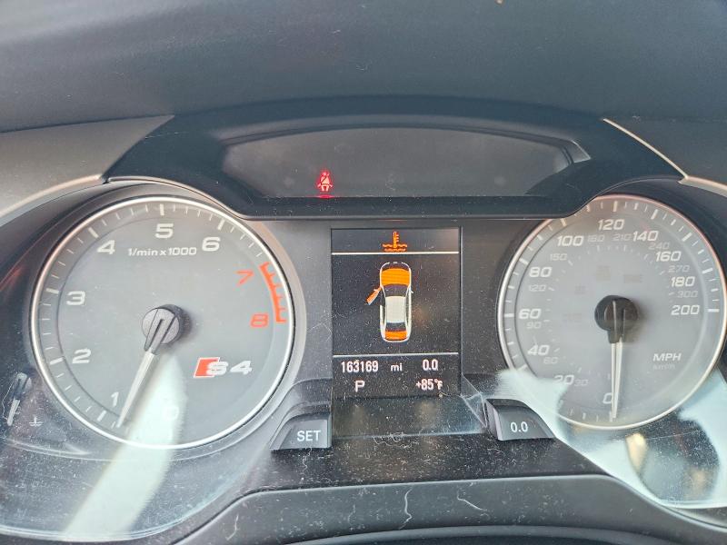 2011 Audi S4 მანქანა იყიდება აუქციონზე, vin: WAUBGAFL8BA045564, აუქციონის ნომერი: 59308666