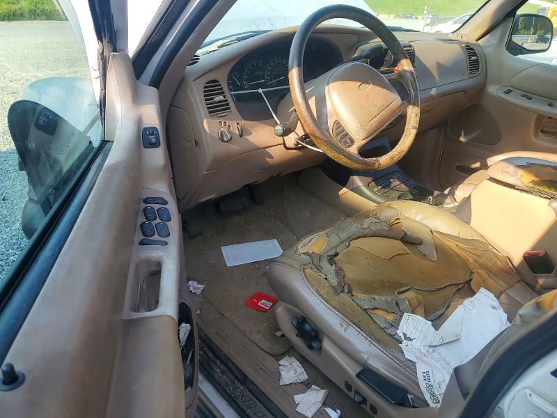 Продаж на аукціоні авто 2000 Ford Explorer, vin: 1FMZU74E4YZC27902, номер лоту: 61533036