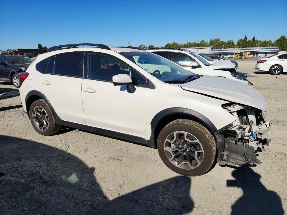 Продаж на аукціоні авто 2017 Subaru Crosstrek, vin: JF2GPABC4HH273559, номер лоту: 61381426