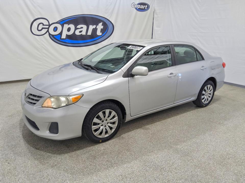 Продаж на аукціоні авто 2013 Toyota Corolla, vin: 5YFBU4EE8DP076702, номер лоту: 61217736