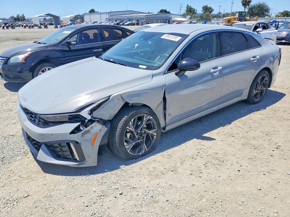 2025 Kia K5 მანქანა იყიდება აუქციონზე, vin: KNAG64J7XS5385201, აუქციონის ნომერი: 59920386