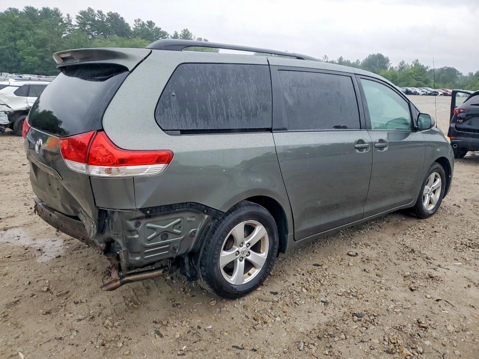 Продаж на аукціоні авто 2013 Toyota Sienna, vin: 5TDKK3DC6DS335386, номер лоту: 61790356