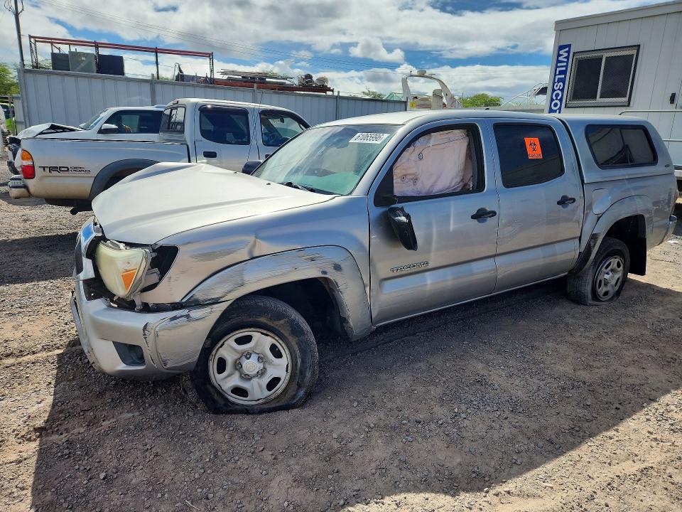 61065996 :رقم المزاد ، 5TFJX4CN5FX057230 vin ، 2015 Toyota Tacoma مزاد بيع