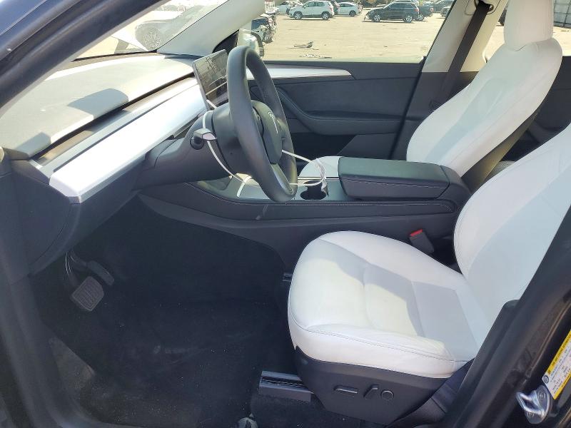 60527076 :رقم المزاد ، 7SAYGDED8RF037008 vin ، 2024 Tesla Model Y مزاد بيع