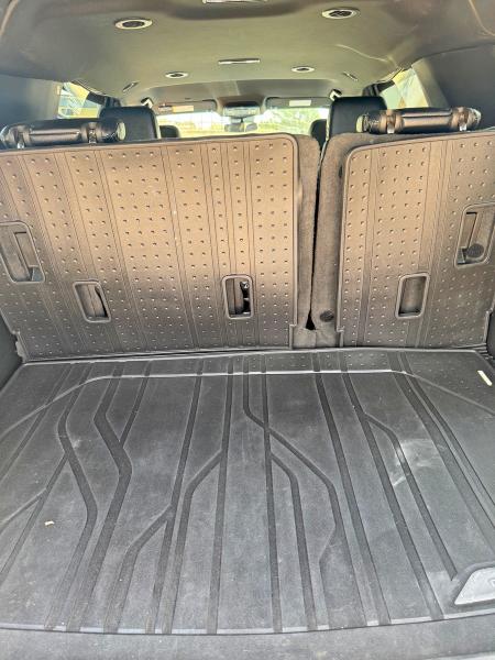 Продажа на аукционе авто 2023 Chevrolet Suburban, vin: 1GNSKBKD0PR149617, номер лота: 61405546