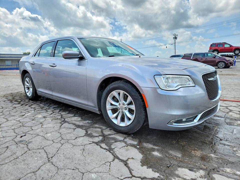 62089746 :رقم المزاد ، 2C3CCAAG3FH837906 vin ، 2015 Chrysler 300 مزاد بيع