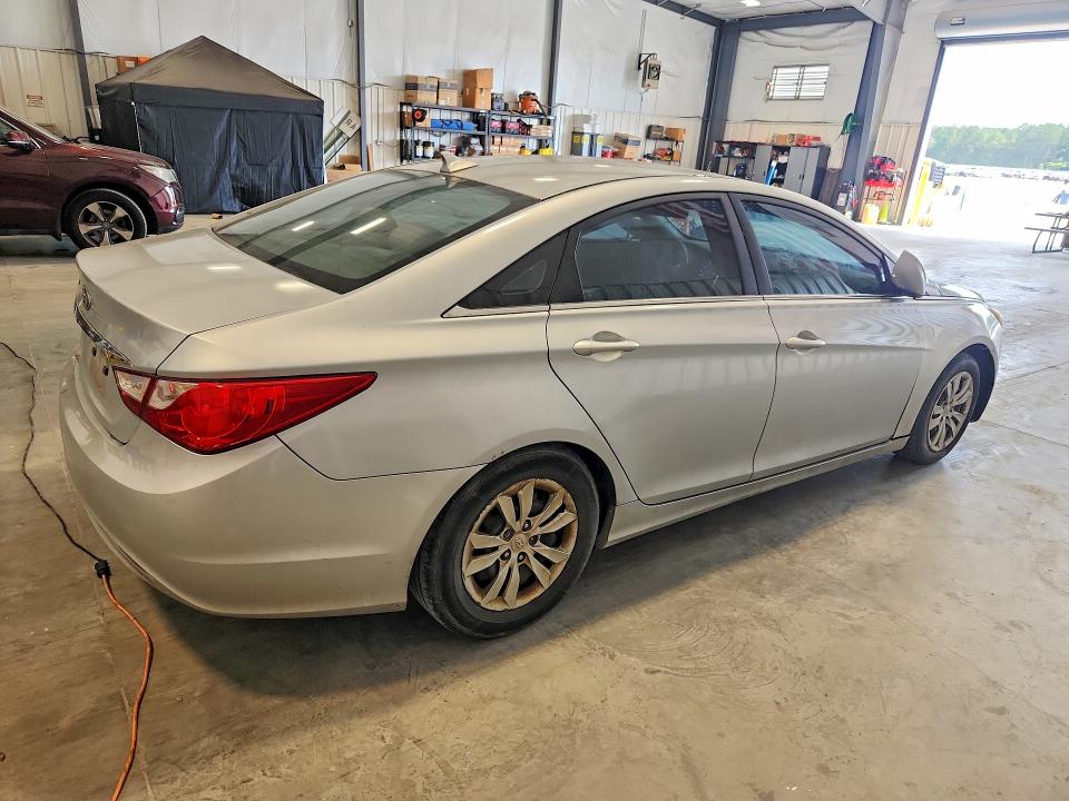 Продажа на аукционе авто 2011 Hyundai Sonata, vin: 5NPEB4AC1BH005908, номер лота: 61752796