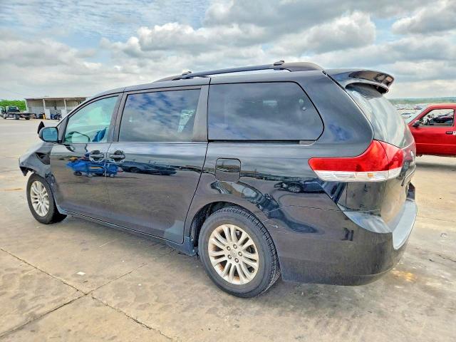Продаж на аукціоні авто 2012 Toyota Sienna, vin: 5TDYK3DC8CS188335, номер лоту: 61865376