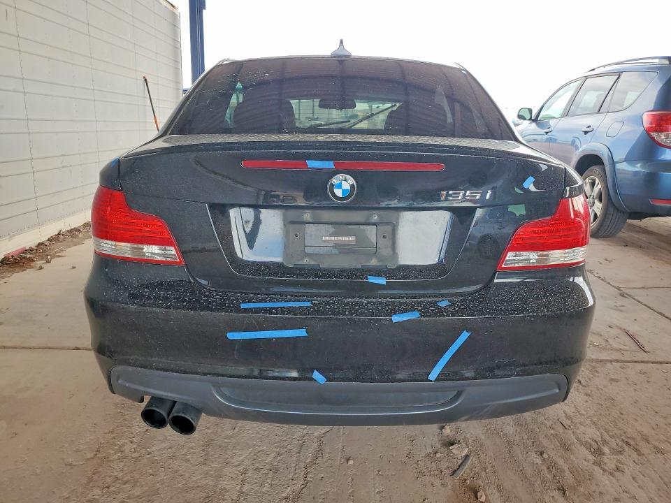 61045966 :رقم المزاد ، WBAUC9C57BVM09183 vin ، 2011 Bmw 135 مزاد بيع