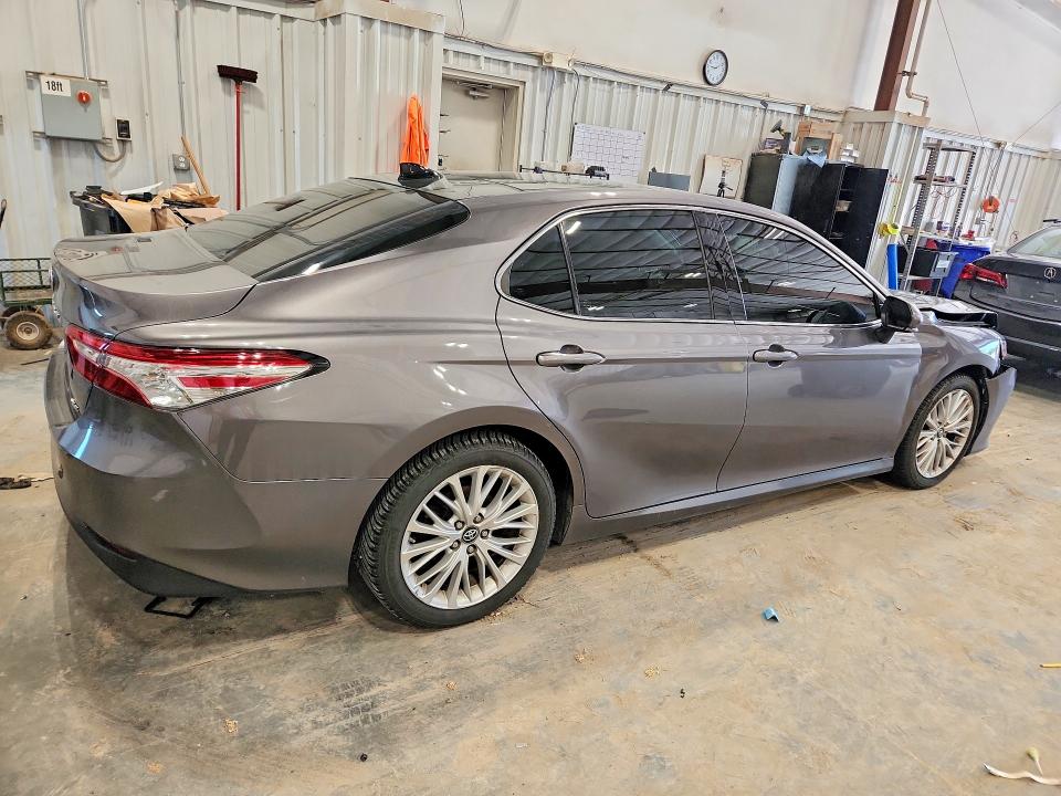 Aukcja sprzedaży 2018 Toyota Camry, vin: 4T1B11HK6JU511915, numer aukcji: 60006966