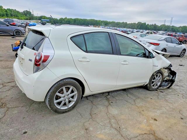 2012 Toyota Prius C მანქანა იყიდება აუქციონზე, vin: JTDKDTB30C1511356, აუქციონის ნომერი: 62057676